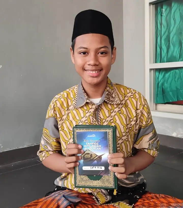 Safa Haedar, Sang Juara yang Tumbuh dengan Ilmu dan Akhlak