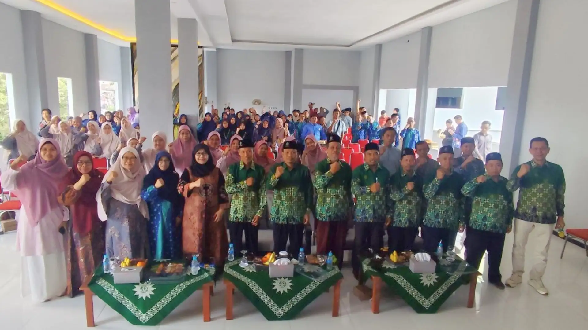 Berkhidmat dengan Hati, Berkarya dengan Prestasi: PCM Kec. Klojen Gelar Upgrading Guru dan Karyawan
